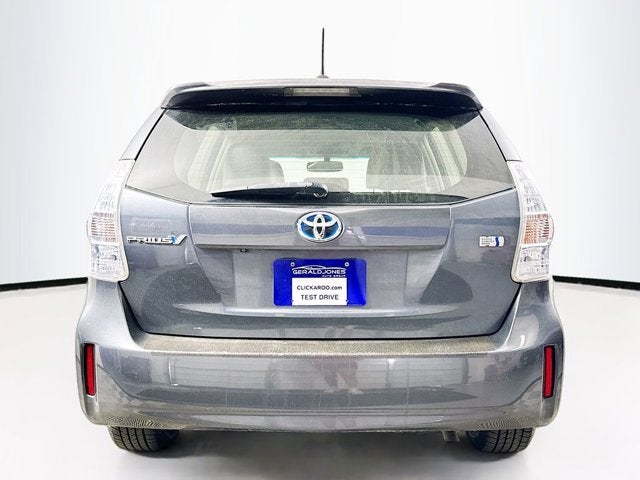 2014 Toyota Prius v Five