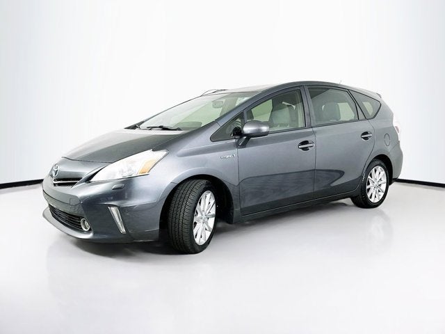 2014 Toyota Prius v Five