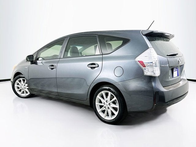 2014 Toyota Prius v Five