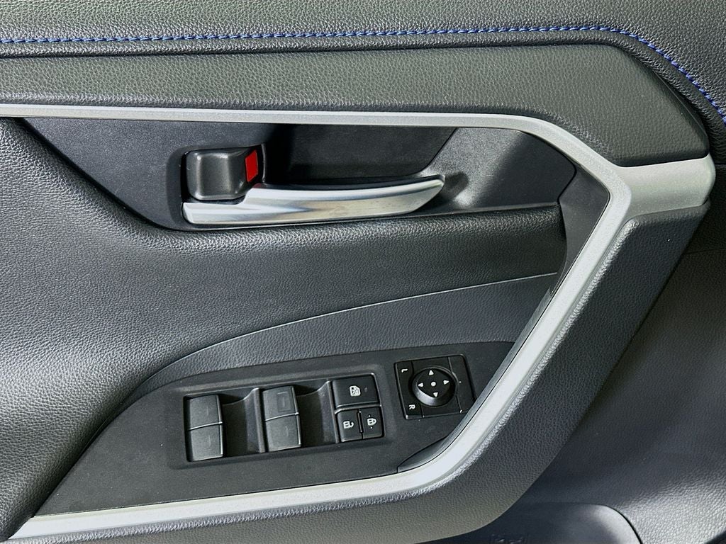 2025 Toyota RAV4 Hybrid XSE