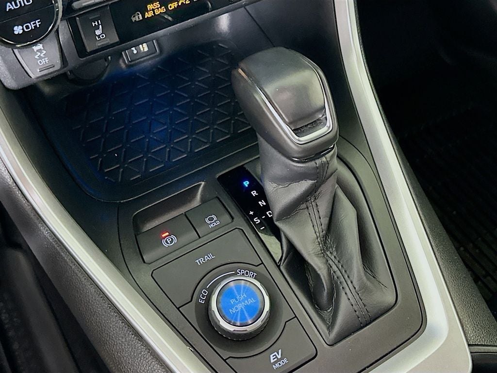 2025 Toyota RAV4 Hybrid XSE