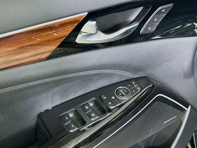 2018 Kia Cadenza Technology