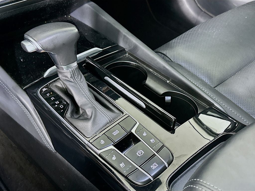 2018 Kia Cadenza Technology