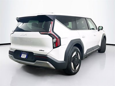 2024 Kia EV9 Light Short Range