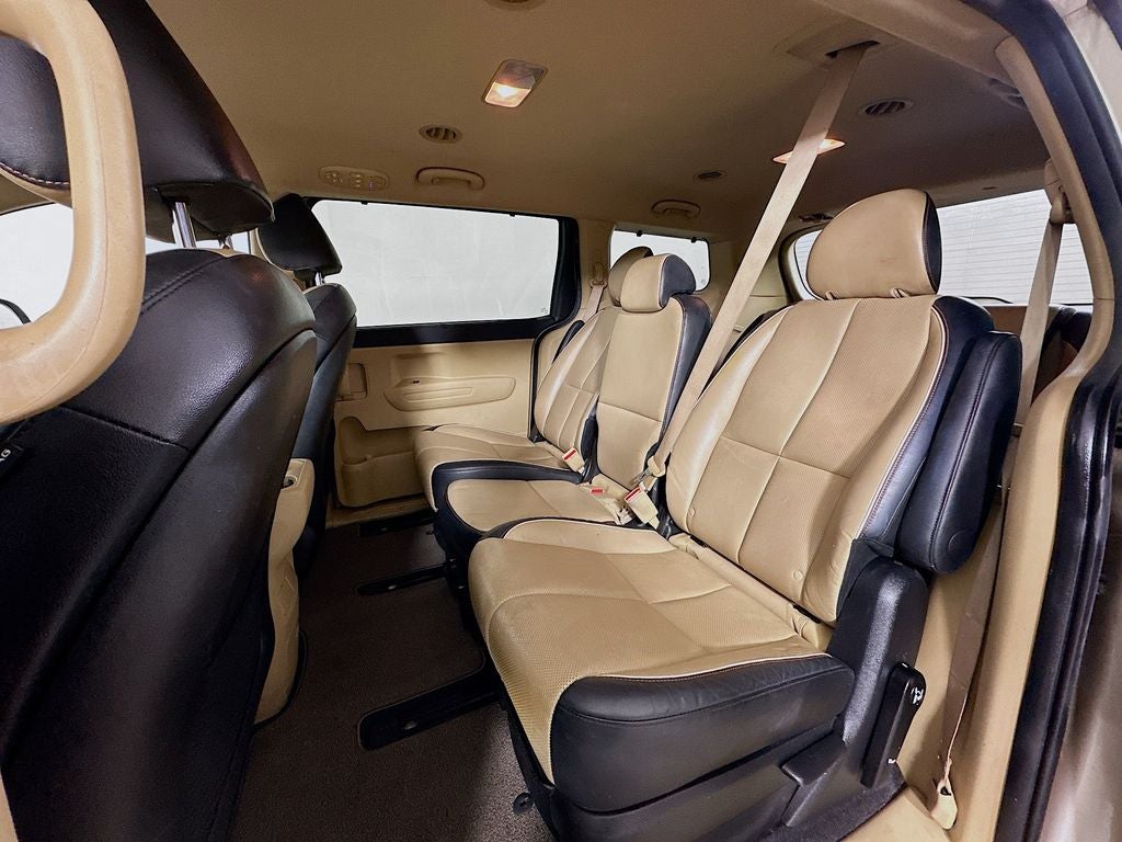 2017 Kia Sedona LX