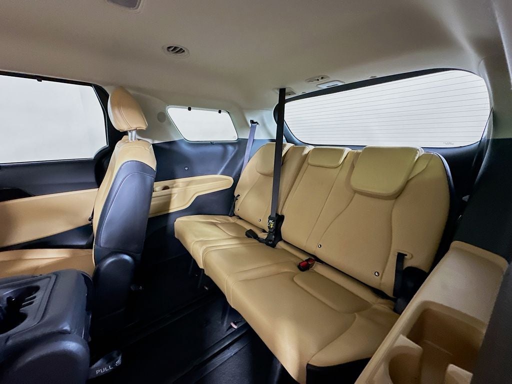 2022 Kia Carnival EX