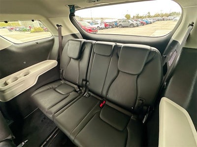 2024 Kia Carnival EX