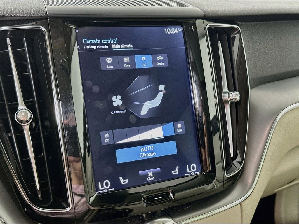 2018 Volvo XC60 T6 Momentum