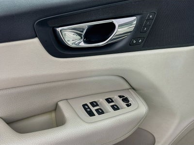 2018 Volvo XC60 T6 Momentum