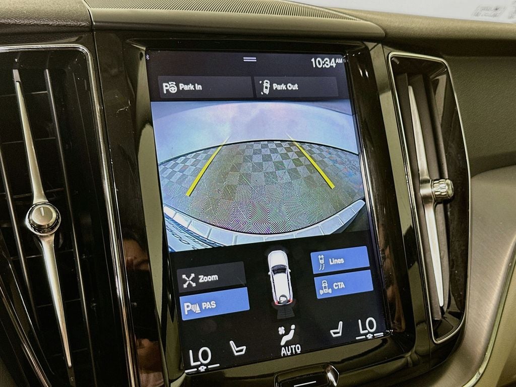 2018 Volvo XC60 T6 Momentum