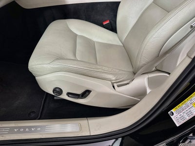 2018 Volvo XC60 T6 Momentum