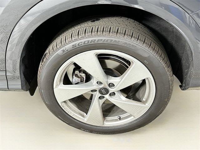 2025 Audi Q5 Premium