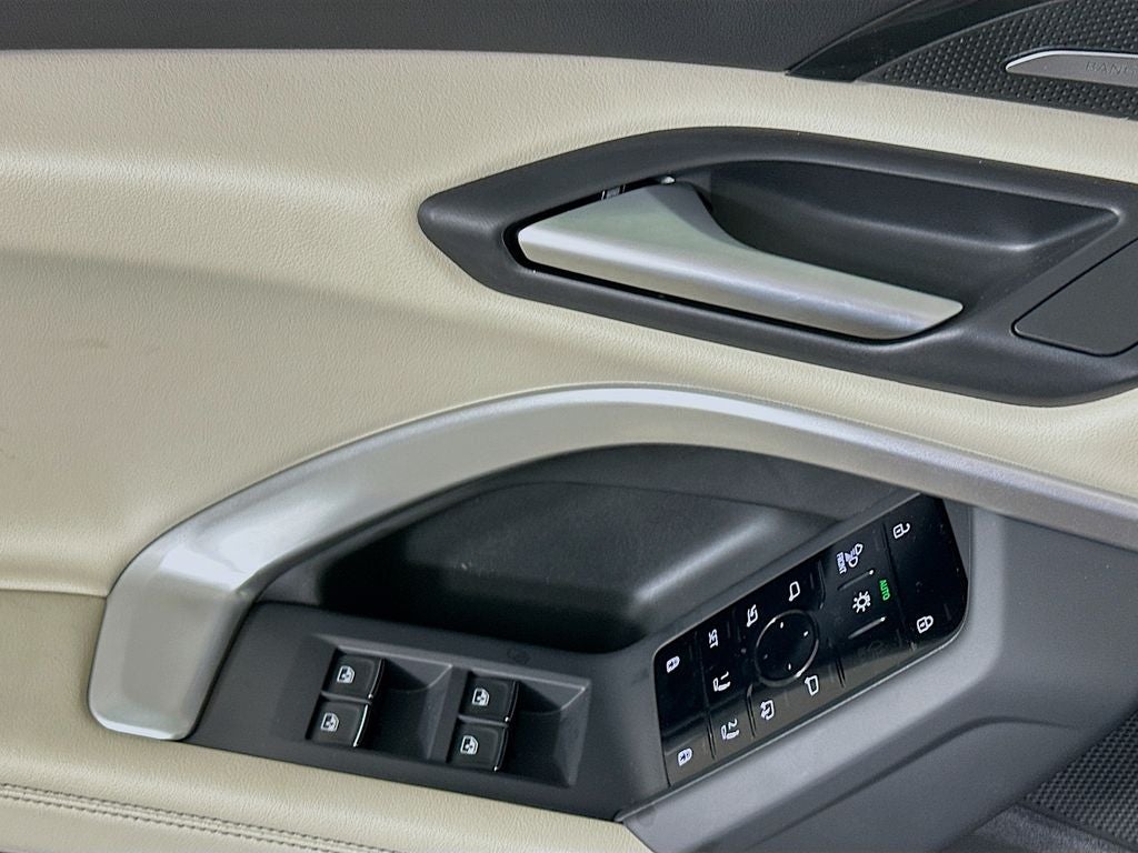 2025 Audi Q5 2.0T Premium Plus quattro