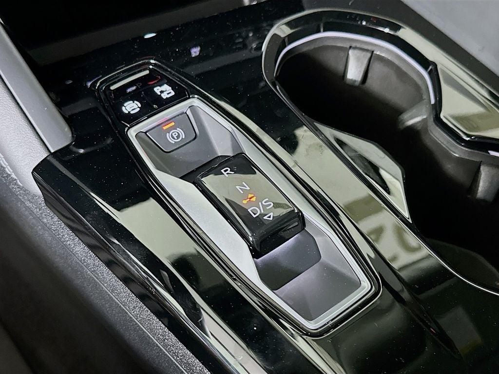 2025 Audi Q5 2.0T Prestige quattro