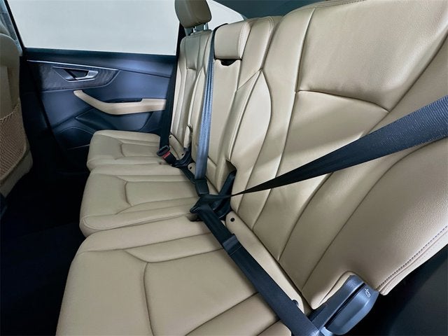 2026 Audi Q7 Premium