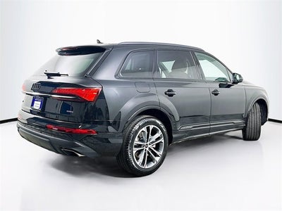 2026 Audi Q7 Premium