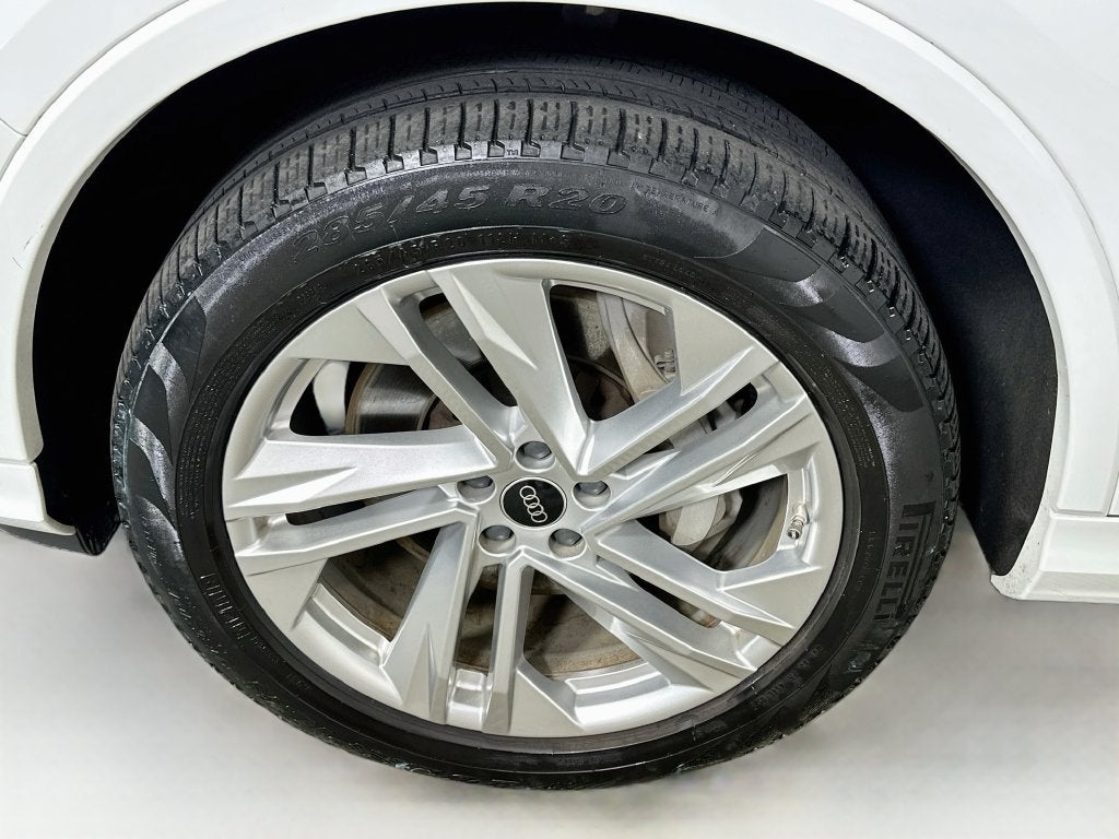 2023 Audi Q7 45 Premium quattro