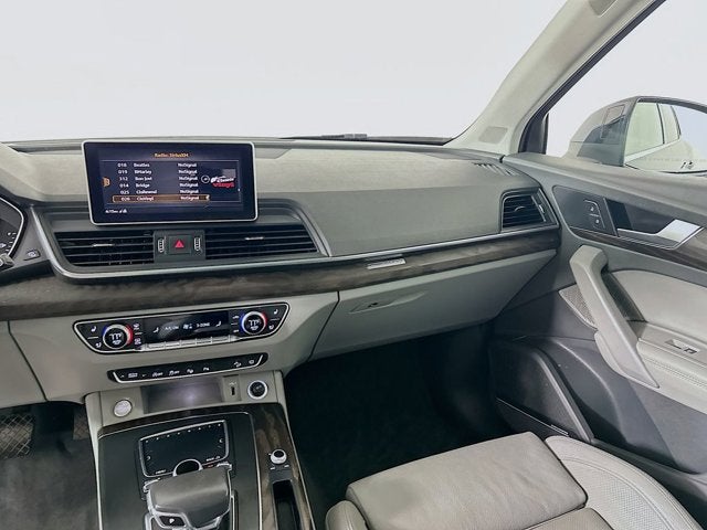 2020 Audi Q5 Prestige