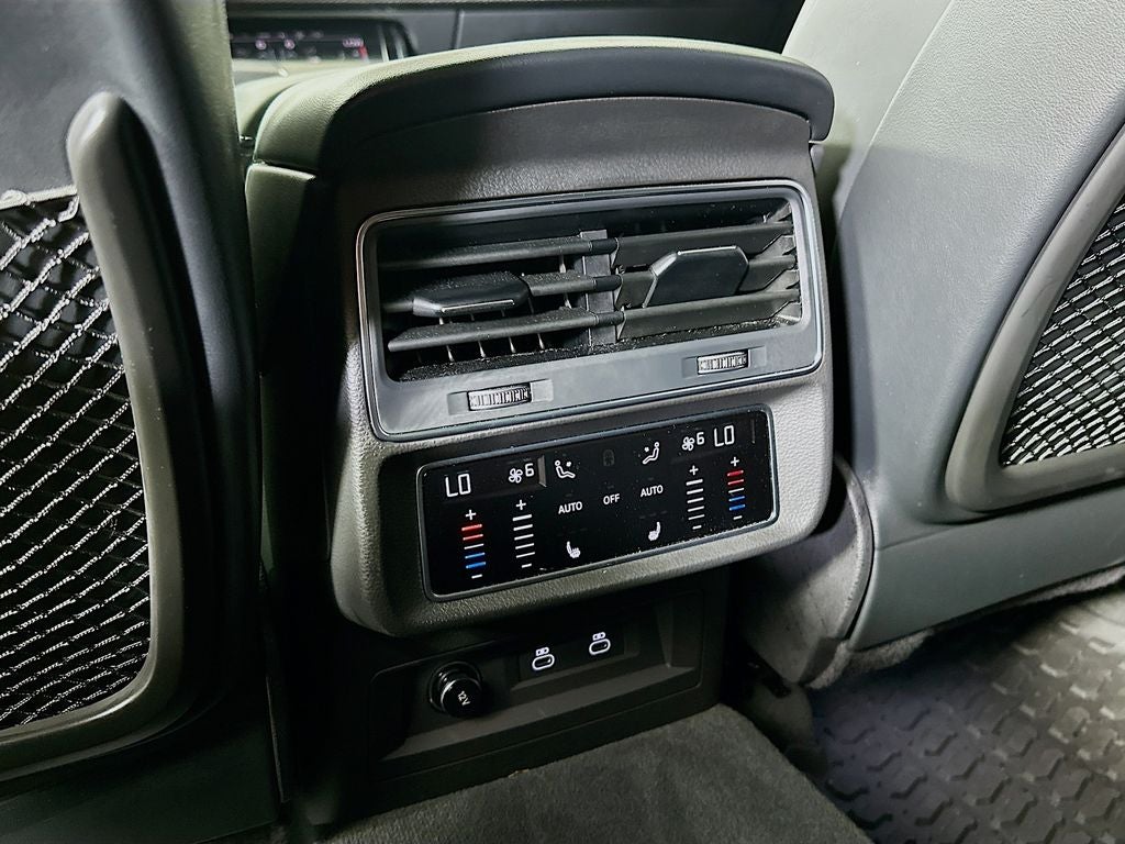 2023 Audi SQ8 4.0T Prestige quattro