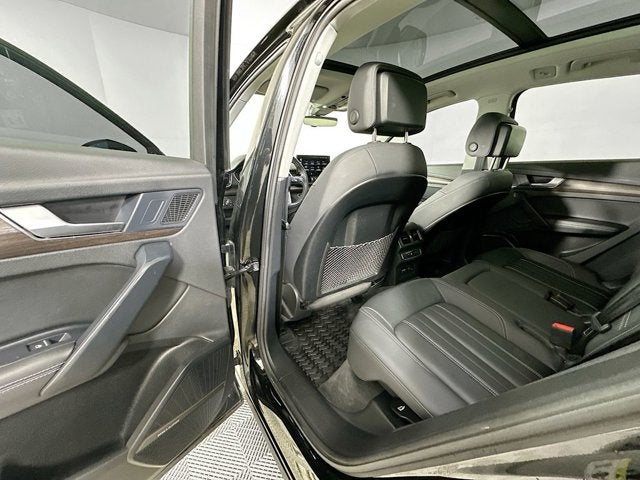 2022 Audi Q5 S line Premium Plus