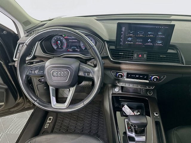2022 Audi Q5 S line Premium Plus