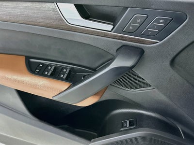 2024 Audi Q5 45 S line Premium quattro