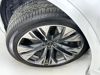 2025 Audi Q8 Premium Plus