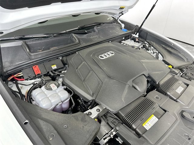 2025 Audi Q8 Premium Plus