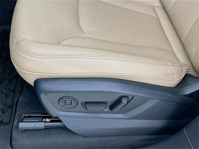 2025 Audi Q8 Premium Plus