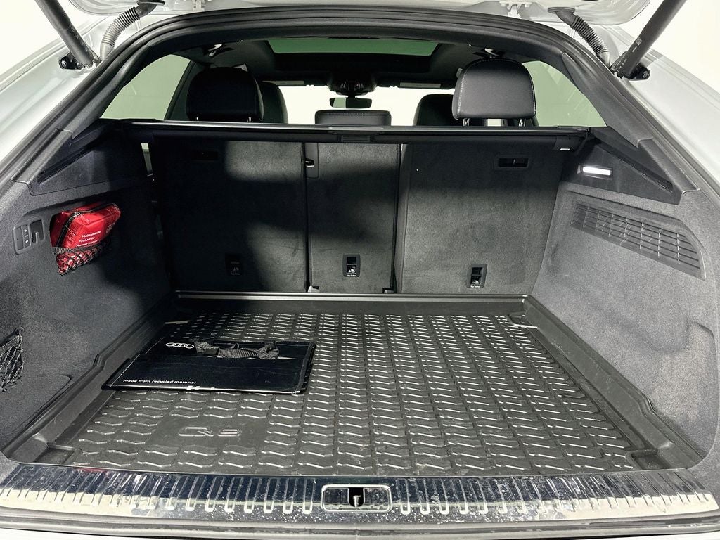 2021 Audi Q8 55 Prestige quattro