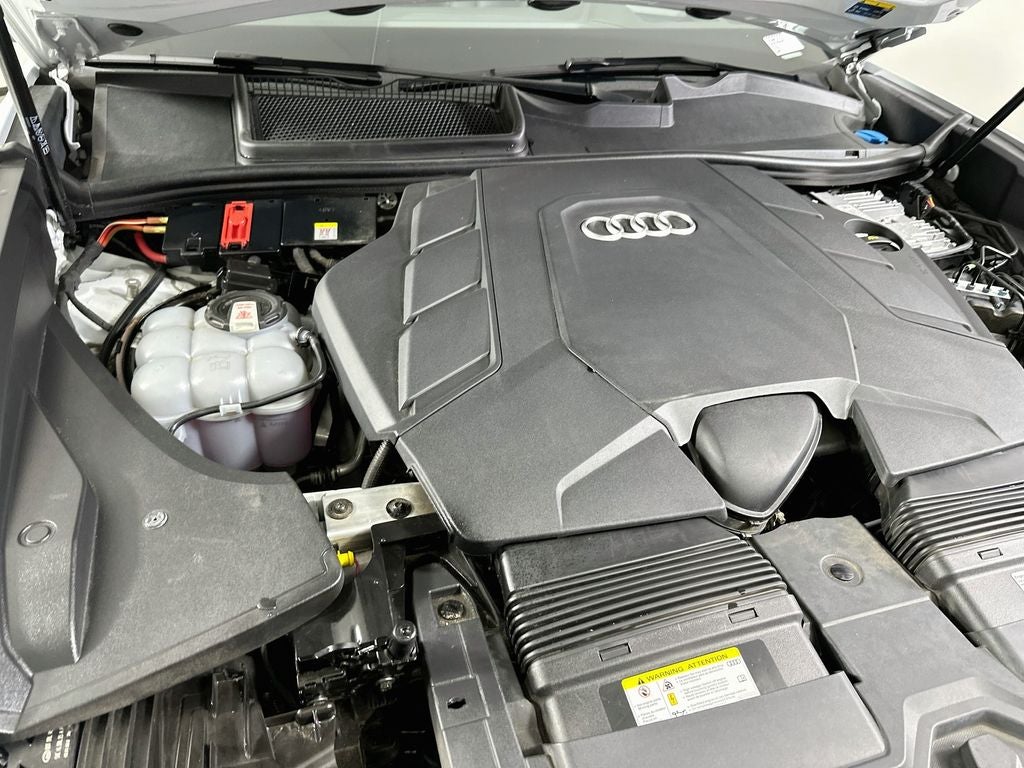 2021 Audi Q8 55 Prestige quattro