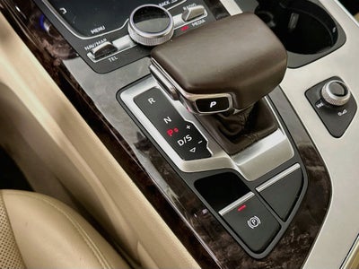 2019 Audi Q7 45 Premium Plus quattro