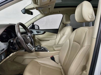 2019 Audi Q7 45 Premium Plus quattro