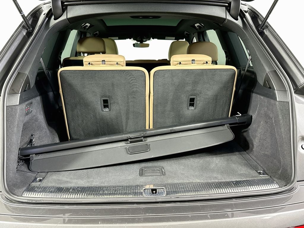 2022 Audi Q7 45 Premium Plus quattro
