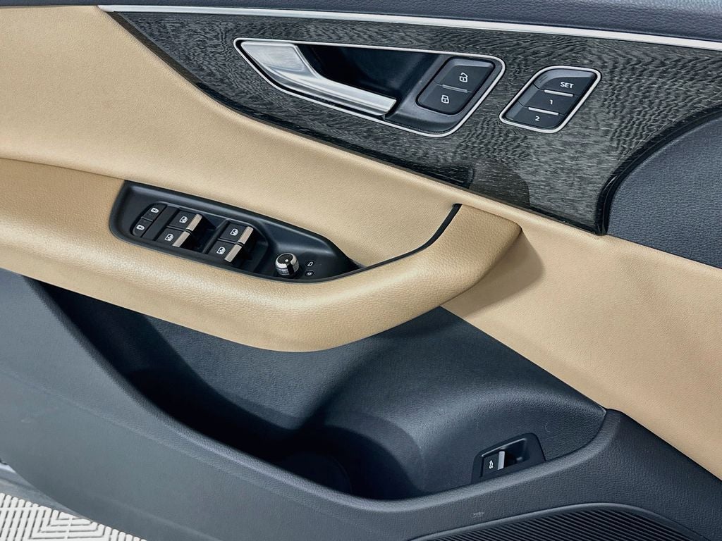 2022 Audi Q7 45 Premium Plus quattro