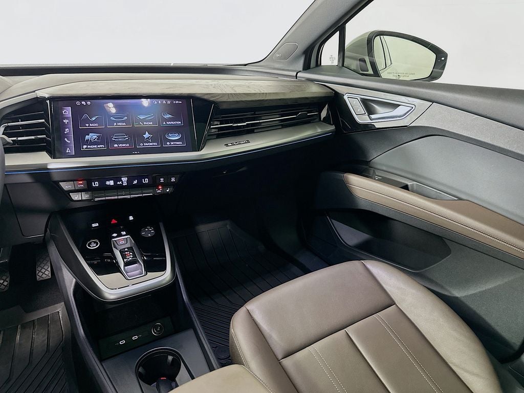 2024 Audi Q4 e-tron Premium Plus quattro