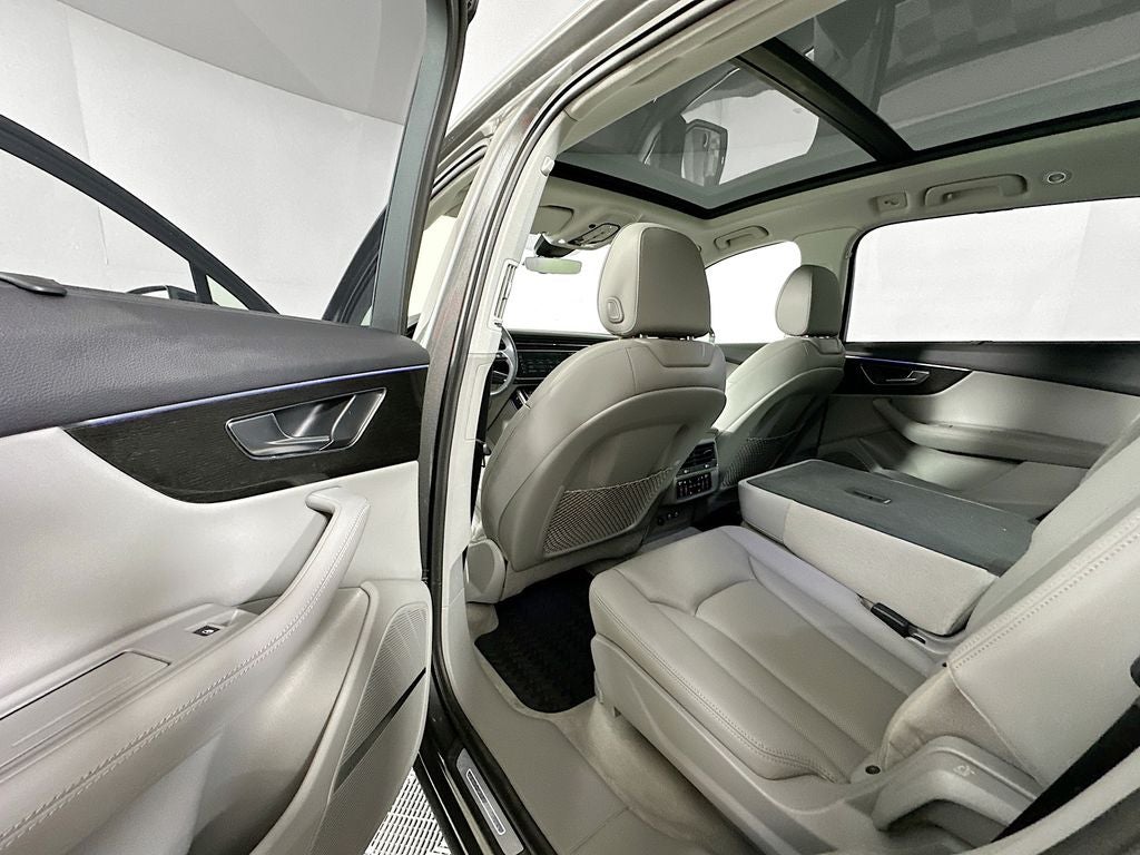 2022 Audi Q7 55 Prestige quattro