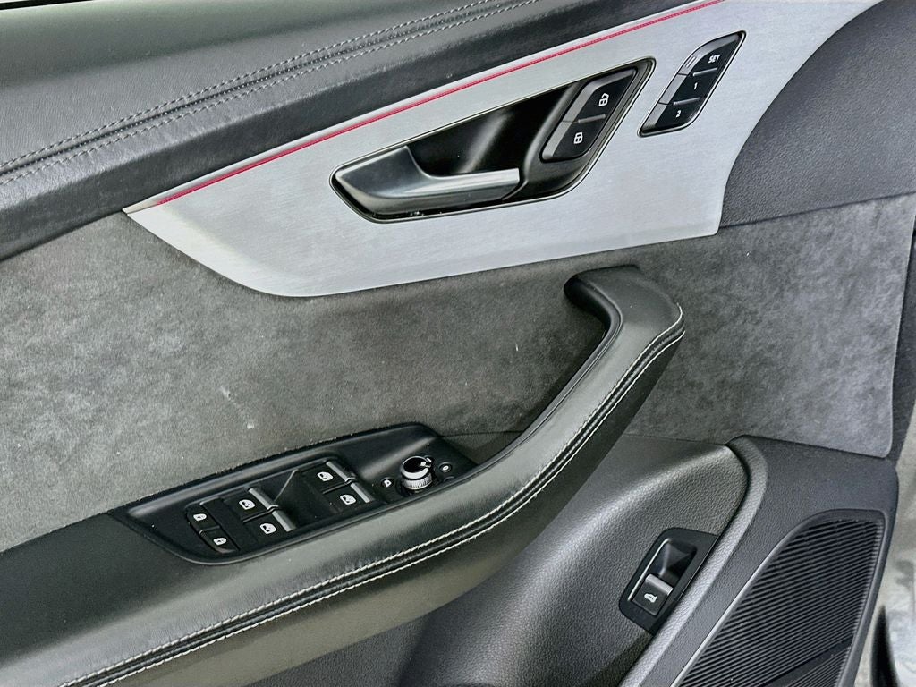 2024 Audi Q7 55 Prestige quattro