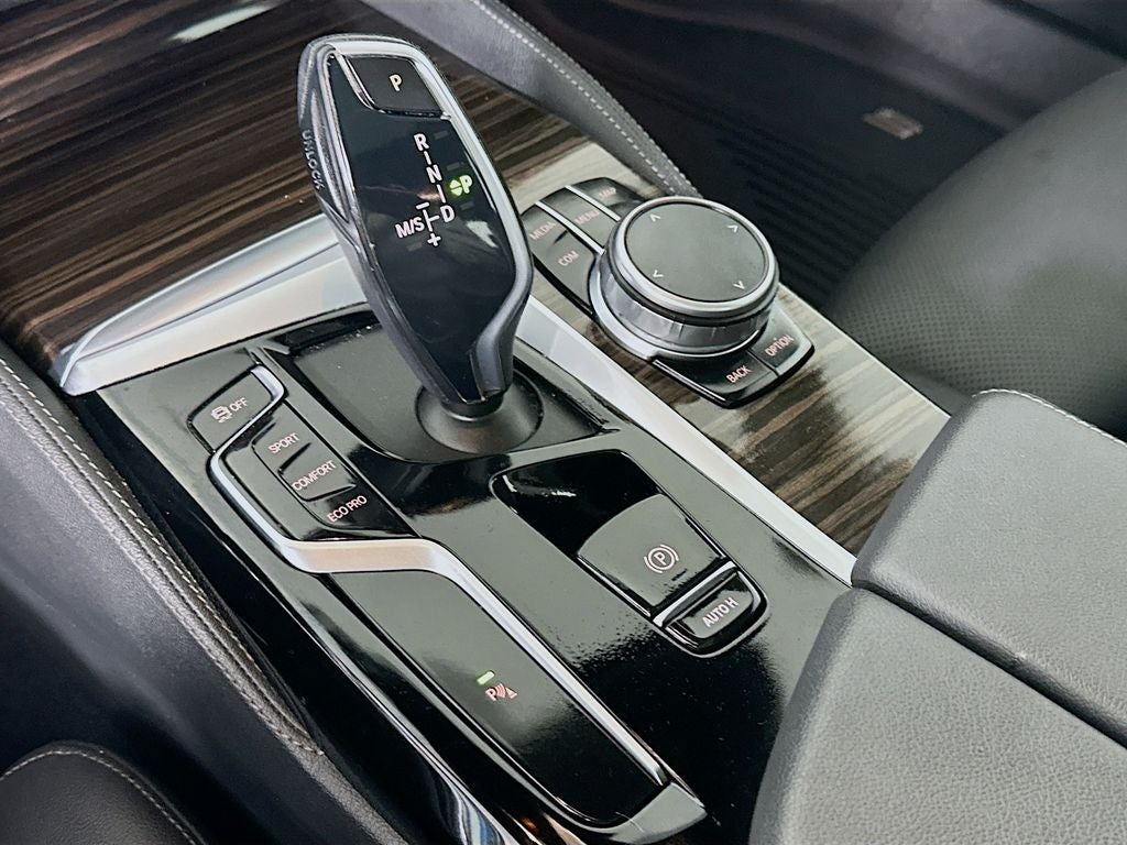 2023 BMW 5 Series 530i