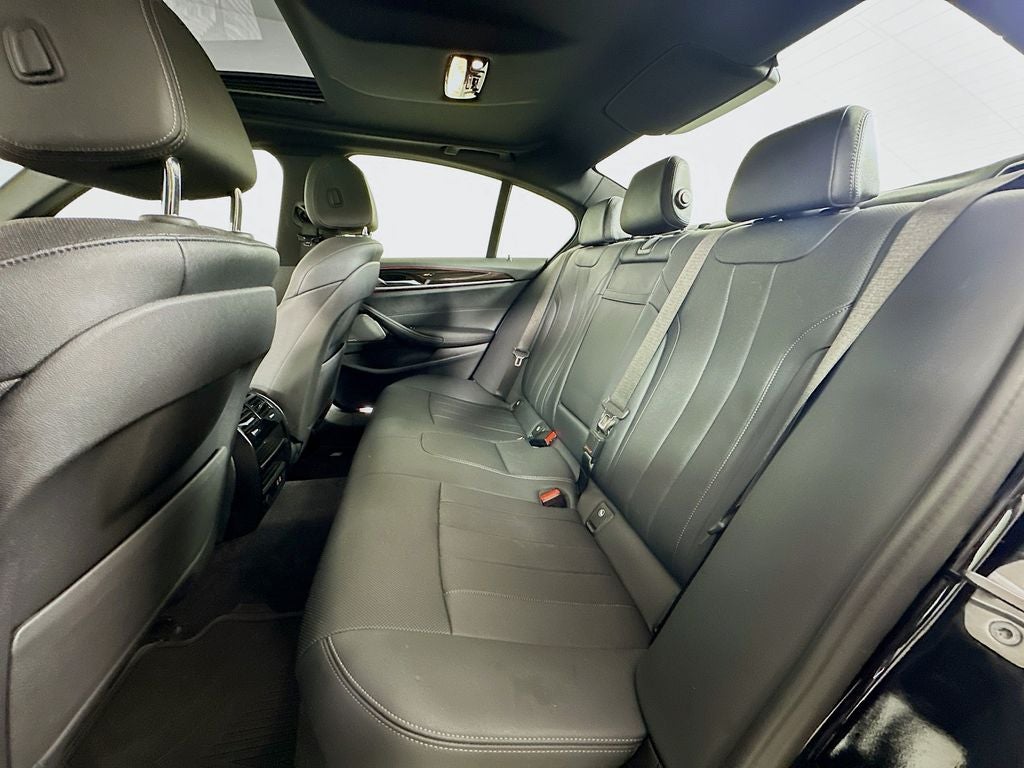 2023 BMW 5 Series 530i