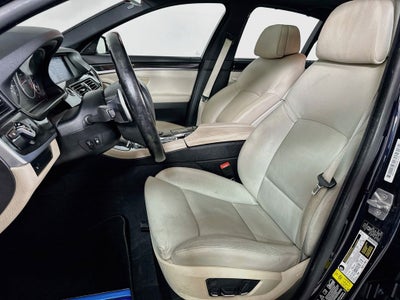 2011 BMW 5 Series 550i xDrive