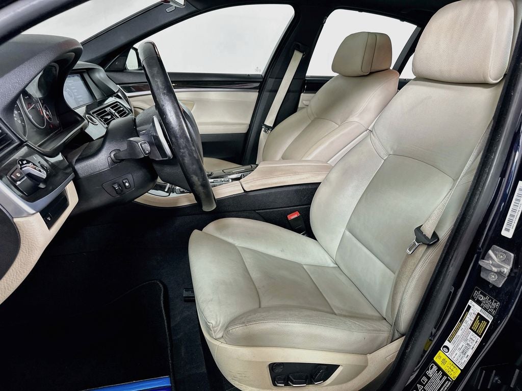 2011 BMW 5 Series 550i xDrive