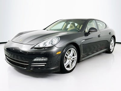 2013 Porsche Panamera 2