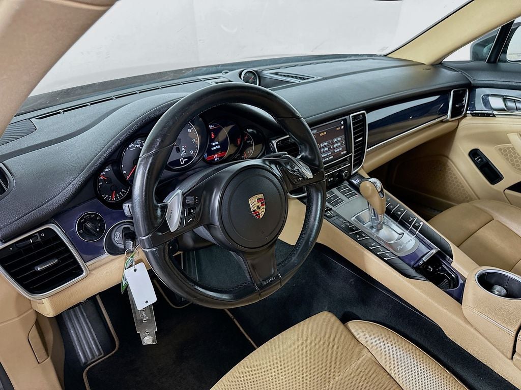 2013 Porsche Panamera 2