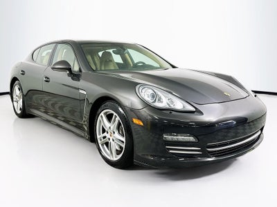 2013 Porsche Panamera 2