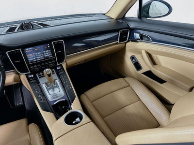 2013 Porsche Panamera 2