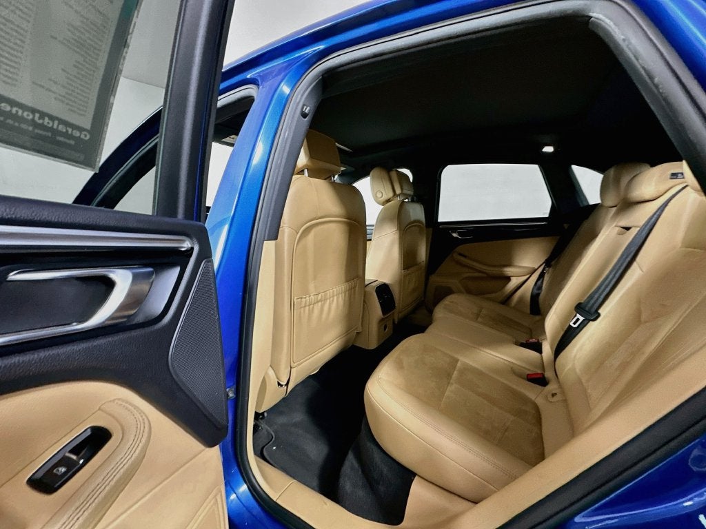 2017 Porsche Macan Base