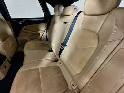 2017 Porsche Macan Base