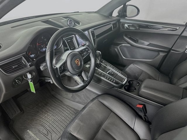 2018 Porsche Macan Base