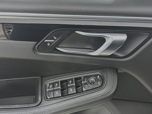 2018 Porsche Macan Base